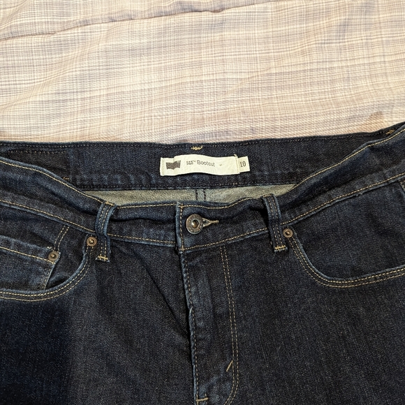 Levi's 515 Bootcut Jeans - Picture 7 of 9